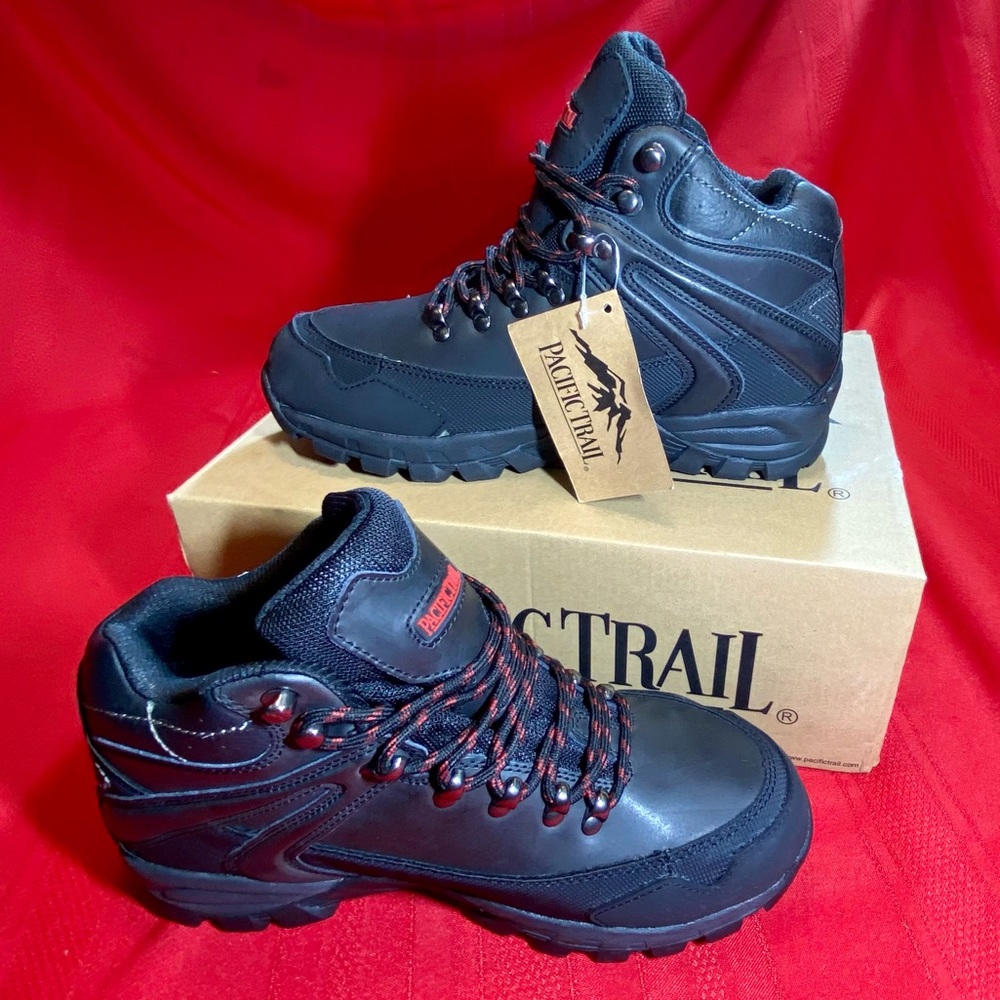PACIFIC TRAIL men boots black leather sizes 7 and 7.5 outdoor active wear hiking